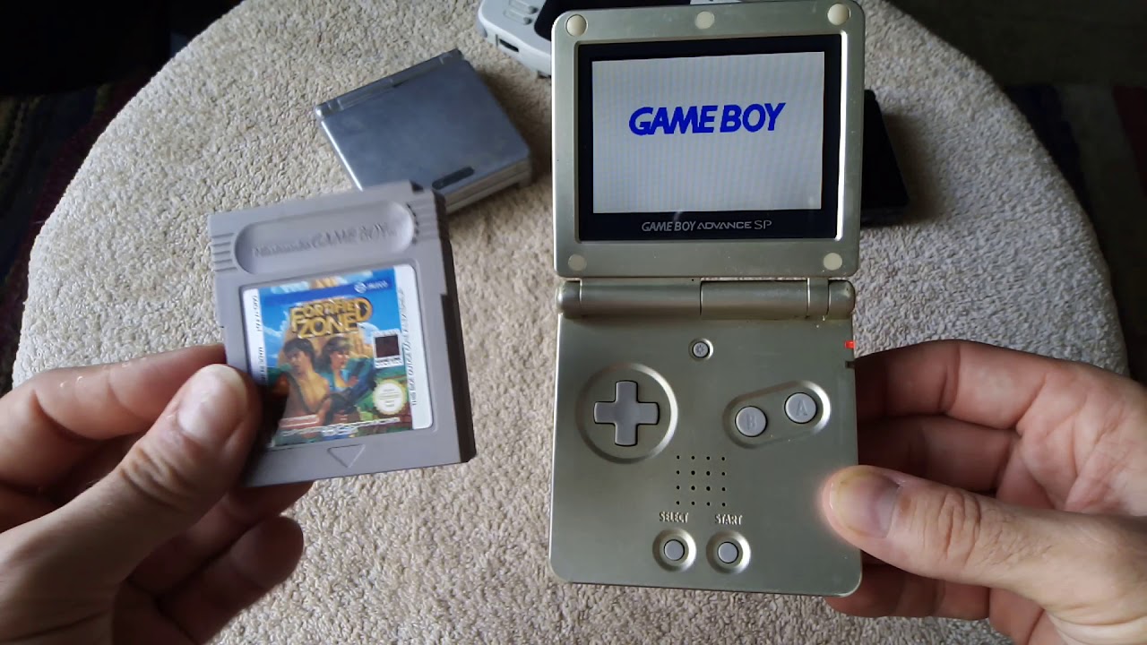 Le meilleur moyen pour jouer aux jeux Game Boy Noir & Blanc (de manière  officielle) 