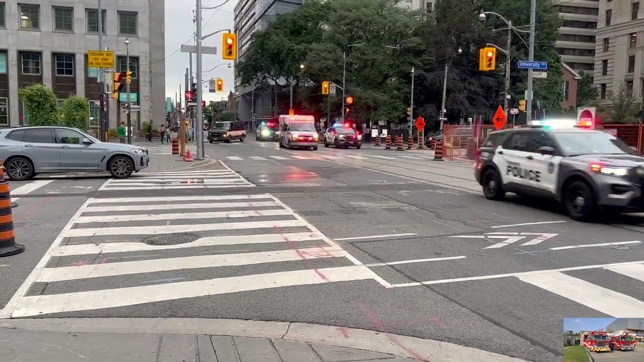 Toronto Police Emergency Run with Paramedics