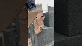 Bricklaying - Buttering A Block