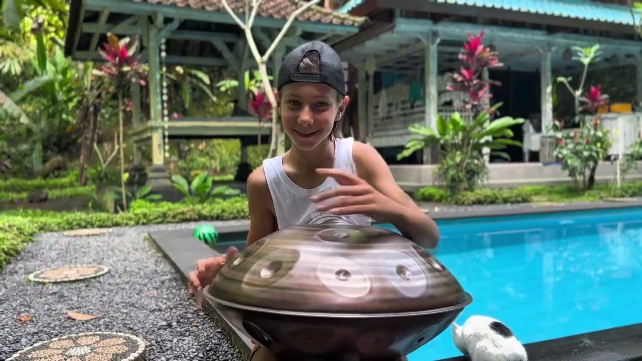 Sounds of Bali | Sunni Holden | Sunnisessionz | Handpan Music | Travel Series 