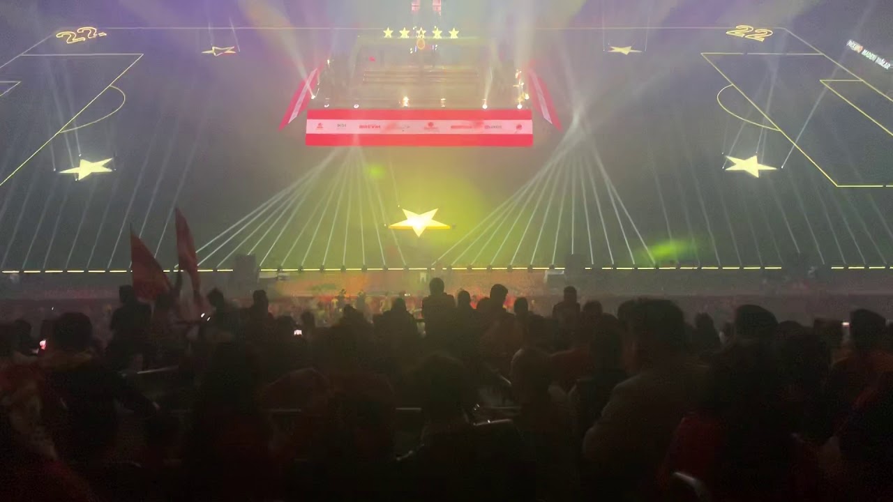 Armin van Buuren - Blah Blah Blah Blah - Galatasaray şampiyonluk şöleni Türk Telekom Stadium