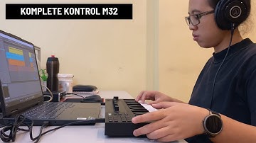 Create a RnB Beats at Office Space with Komplete Kontrol M32