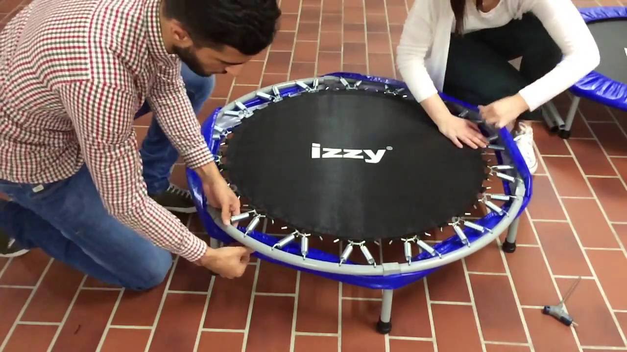Video Aufbauanleitung für das Fitness Trampolin mit Haltstange von Izzy