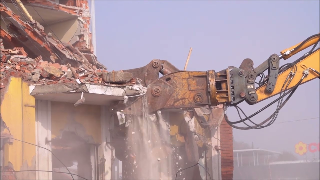 Demolizione di fabbricati