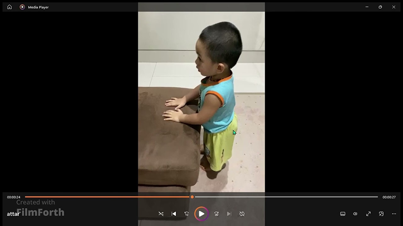 anak saya hanya berjalan berputar - putar dan belum berbicara...dia #speechdelay dan #specialneeds