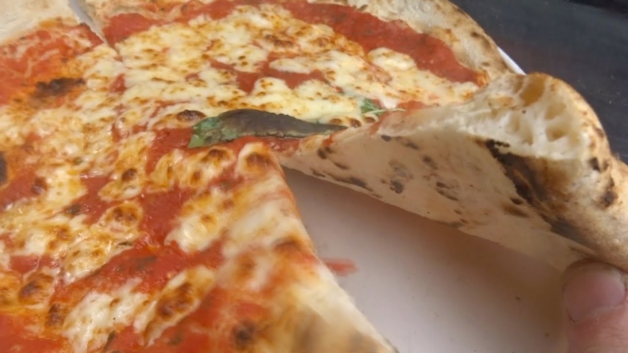 How to make amazing Pizza in  6 hours with dry yeast (Poolish. method). with. Massimo Nocerino