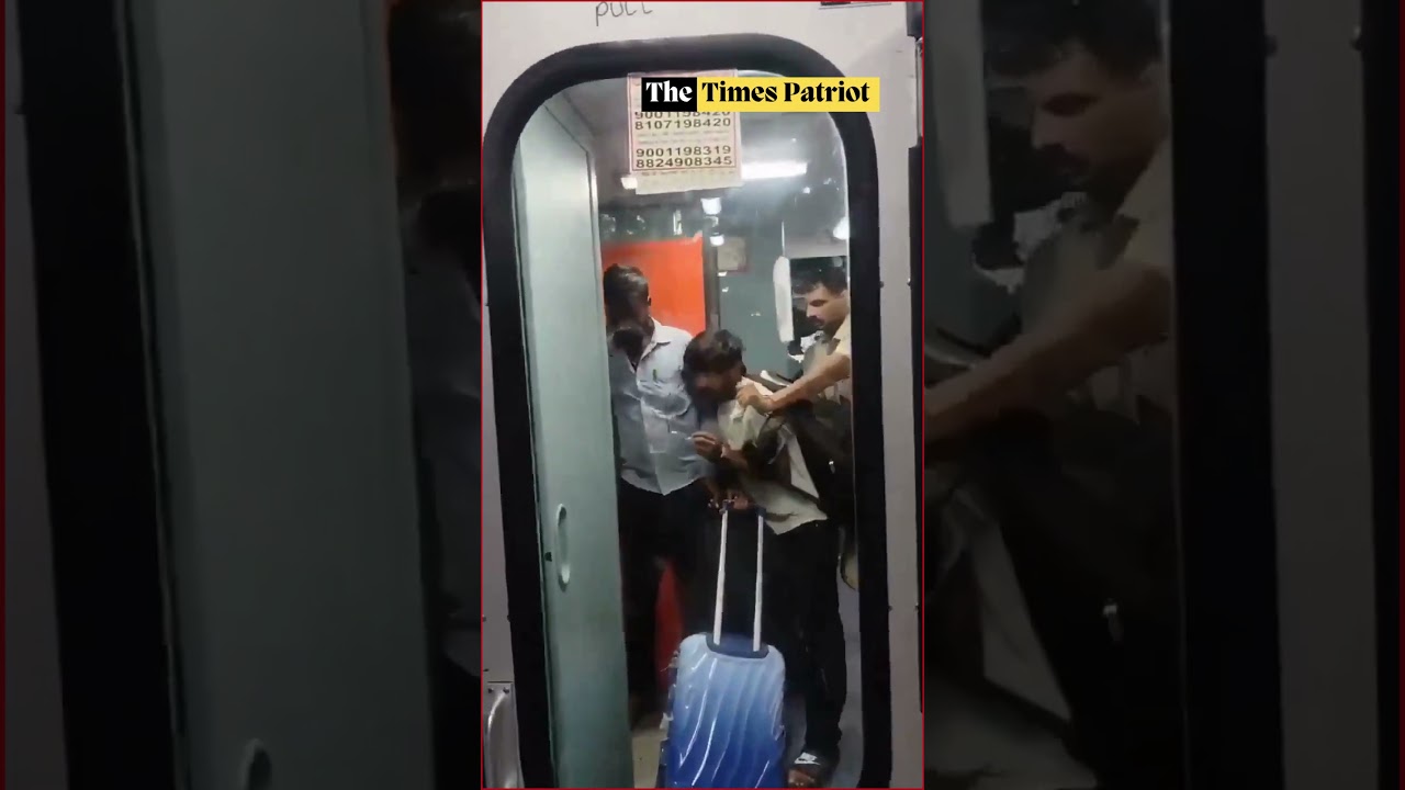 Caught on Camera: RPF Jawan Tries to Push Youth Off Moving Train!