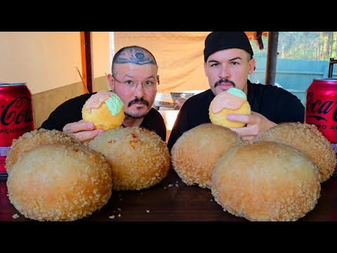 ESPECIAL 900K / BOMBA DE MORTADELA E QUEIJO, MOLHO VERDE, MOLHO ROSÉ E COCA COLA.