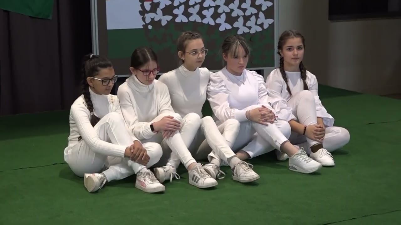 Megemlékezés a Zrínyi Ilona Általános Iskolában. 2024. október 21.