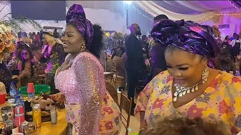 DAYO AMUSA AND BIMBO THOMAS DANCE BATTLE SO HEAVY, AT ALHAJA GANIYAT ABEJE 60TH BIRTHDAY CELEBRATION