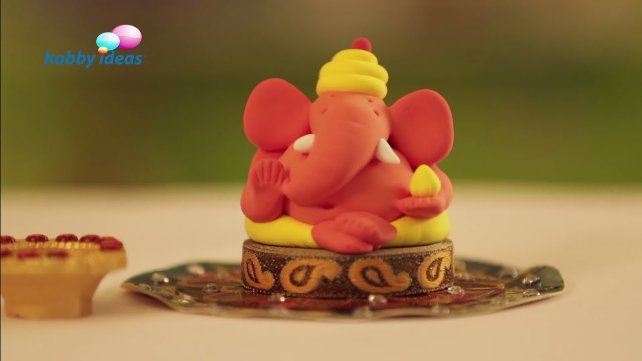 clay modelling of ganpati