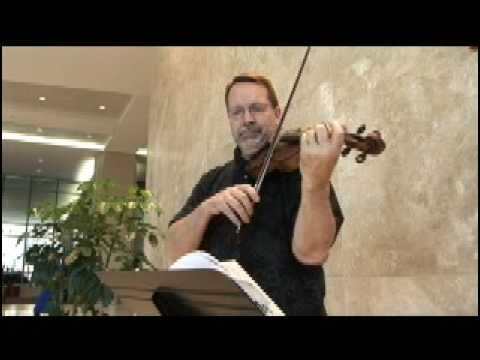 Violinist Performs at Barnes-Jewish Hospital