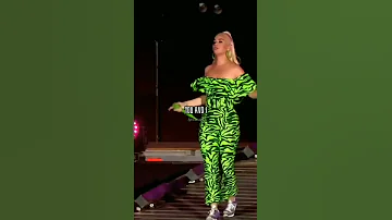 Katy Perry Harleys In Hawaii Lyrics Live 