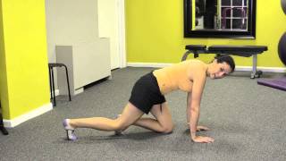 Weekly Exercise: Calf Stretch by Bloom Magazine 98 views 10 years ago 1 minute, 8 seconds
