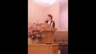 J'Leigh Chauvin singing Your Hands by JJ Heller