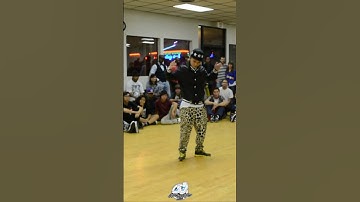 Keumsae animation throwback 🤖 💥 #sxstv #stepxstepdance #robot #animationdance #popping #dance