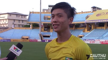Phan Văn Đức trả lời phỏng vấn trước trận đấu Hà Nội vs SLNA
