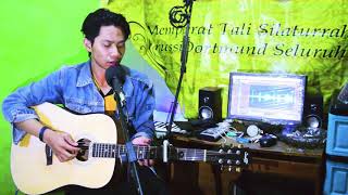 Download lagu SHOLAWAT LAW KANA BAINANAL HABIB - COVER GUITAR