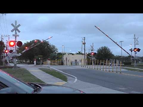 Railroad Crossing | SW 7th St, Fort Lauderdale, FL