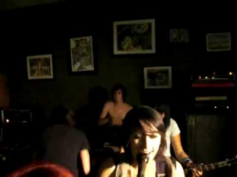 Eyes Set To Kill (reach)@ Eureka Coffee & Tea In L...