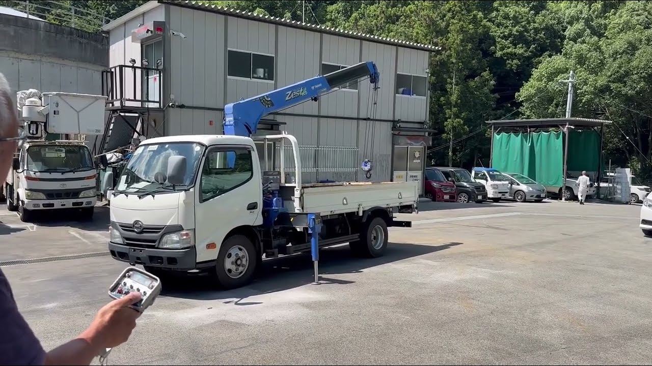 走行5.8万km！タダノ製・4段・ラジコン付・2.6t吊！H25 日野 デュトロ
