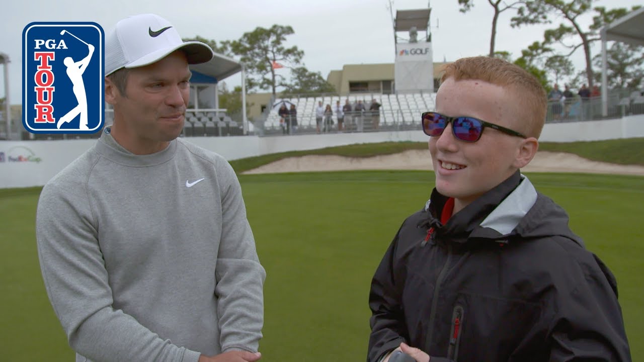 Paul Casey surprises a young fan at Valspar 2019