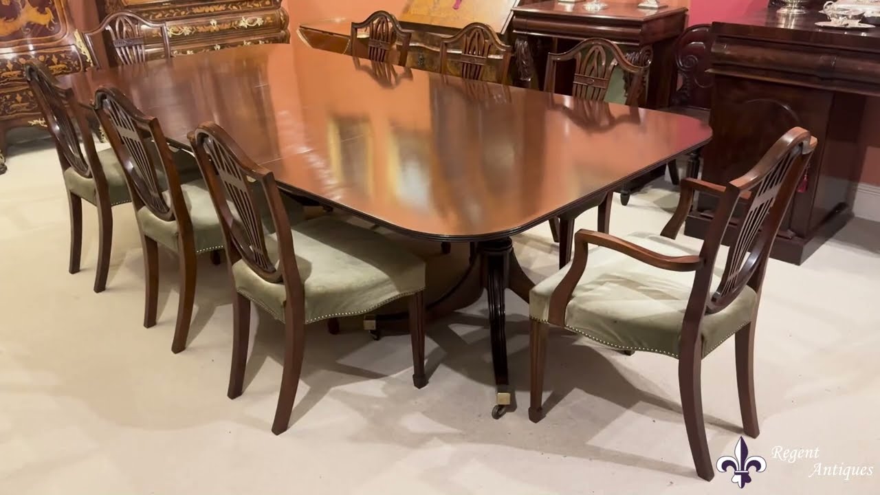 Vintage Dining Table & 8 dining chairs William Tillman 20th Century