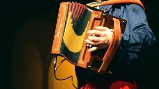 Ambrogio Sparagna - Orchestra Popolare Italiana in "Taranta d'Amore" live in Gaeta chords