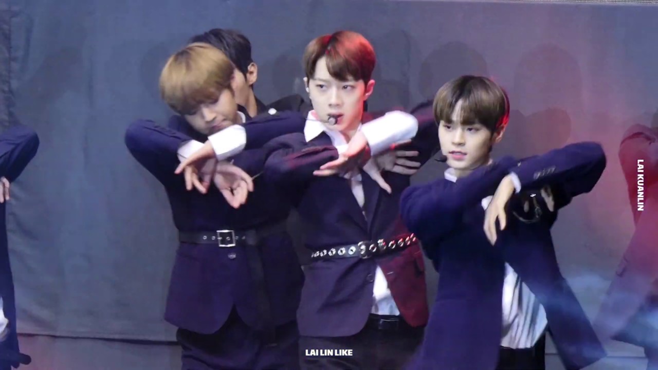 181021 한류드림 기부콘서트 라이관린 켜줘(Light) 직캠 4K