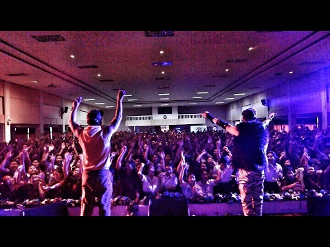 งานแสดงโชว์วง DOUBLETAP