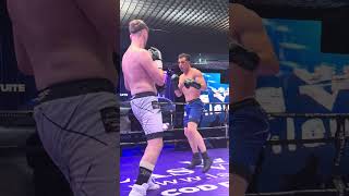 FLORIS DOMIDE vs VALENTIN BÂRGĂOANU! Urmărește meciurile Next Fighter 30, LIVE exclusiv pe VOYO!