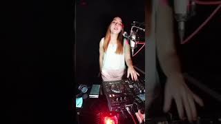 REMIX JANGAN PERGI BY DJ RERE MONIQUE R2M