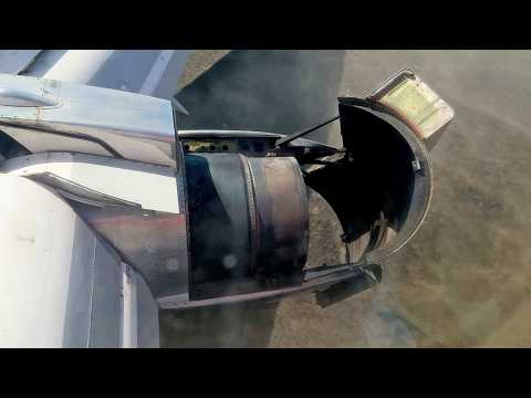 GRAVEL RUNWAY LANDING | Air Inuit Boeing 737-200C Landing at Puvirnituq Airport (YPX)