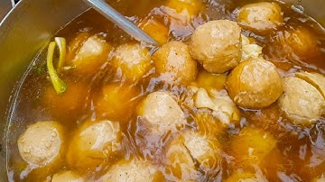 Tô bánh canh bò viên khổng lồ cực ngon 27k trên vỉa hè Sài Gòn | street food saigon