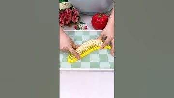 Thumbnail of Bikin Kreasi Kue dan Masakan Berbahan Dasar Pisang Jadi Lebih Rapih Kalau Potongnya Pakai Alat Ini