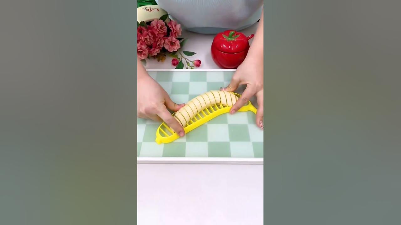 Bikin Kreasi Kue dan Masakan Berbahan Dasar Pisang Jadi Lebih Rapih Kalau Potongnya Pakai Alat Ini Bikin Kreasi Kue dan Masakan Berbahan Dasar Pisang Jadi Lebih Rapih Kalau Potongnya Pakai Alat Ini