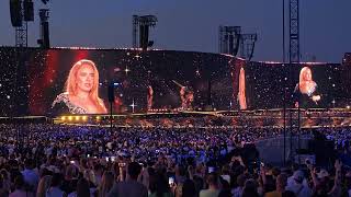 Adele - Love In The Dark (Live concert in Munich 10 August 2024) Net Worth