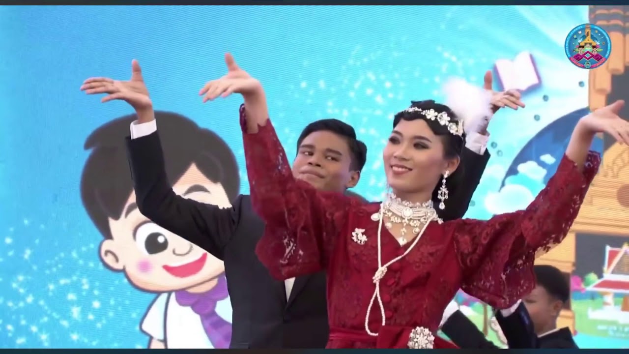 รำวงมาตรฐานโรงเรียนนาหลวงรองชนะเลิศลำดับที่2มหกรรมการจัดการศึกษาท้องถิ่นครั้งที่11