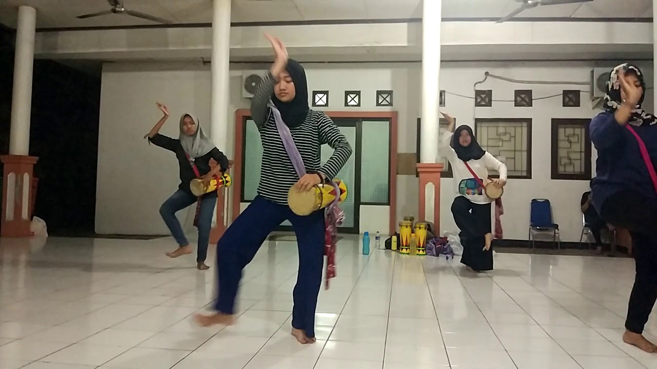 Tari Kembang Reog Gung