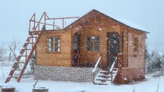 Winter Camp in a Wooden House - Snowstorm - Relaxing Camp Video - ASMR
