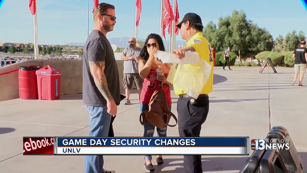 New bag policy goes into effect at UNLV - YouTube