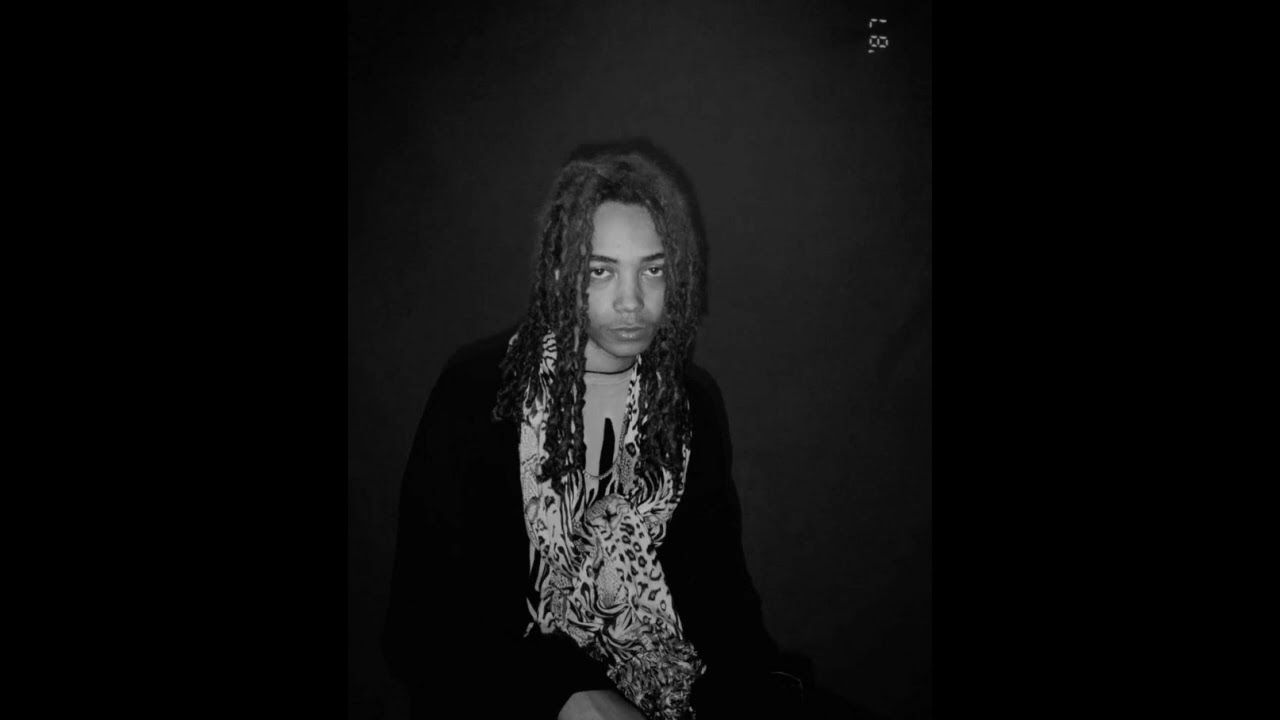 che + rest in bass type beat 'crashin'