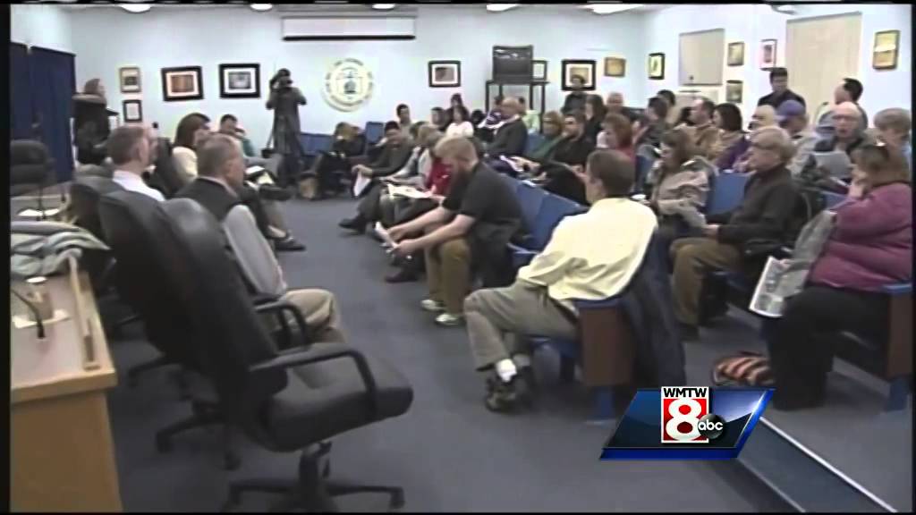 Outdoor concert venue faces the music