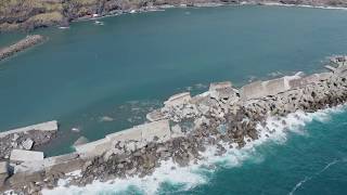 Harbour destruction by Lorenzo hurricane- Azores. Destruição do porto das Lajes das Flores, Açores.
