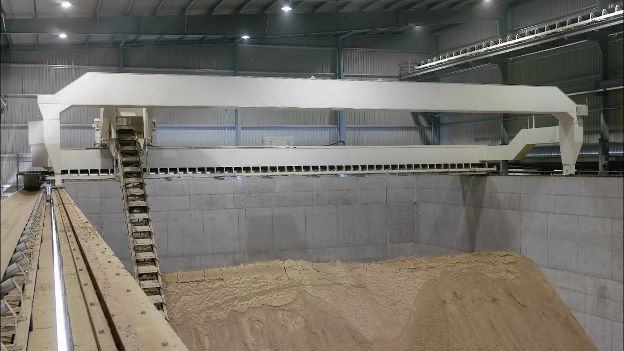 Многоковшовые экскаваторы Verdes продольного копания (мостового типа) в шихтозапасниках ямного типа