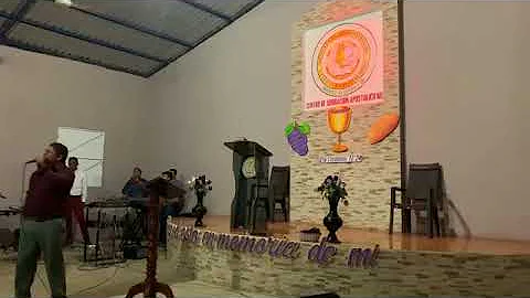 canta autor manuel araica cantano coros de fuego.....