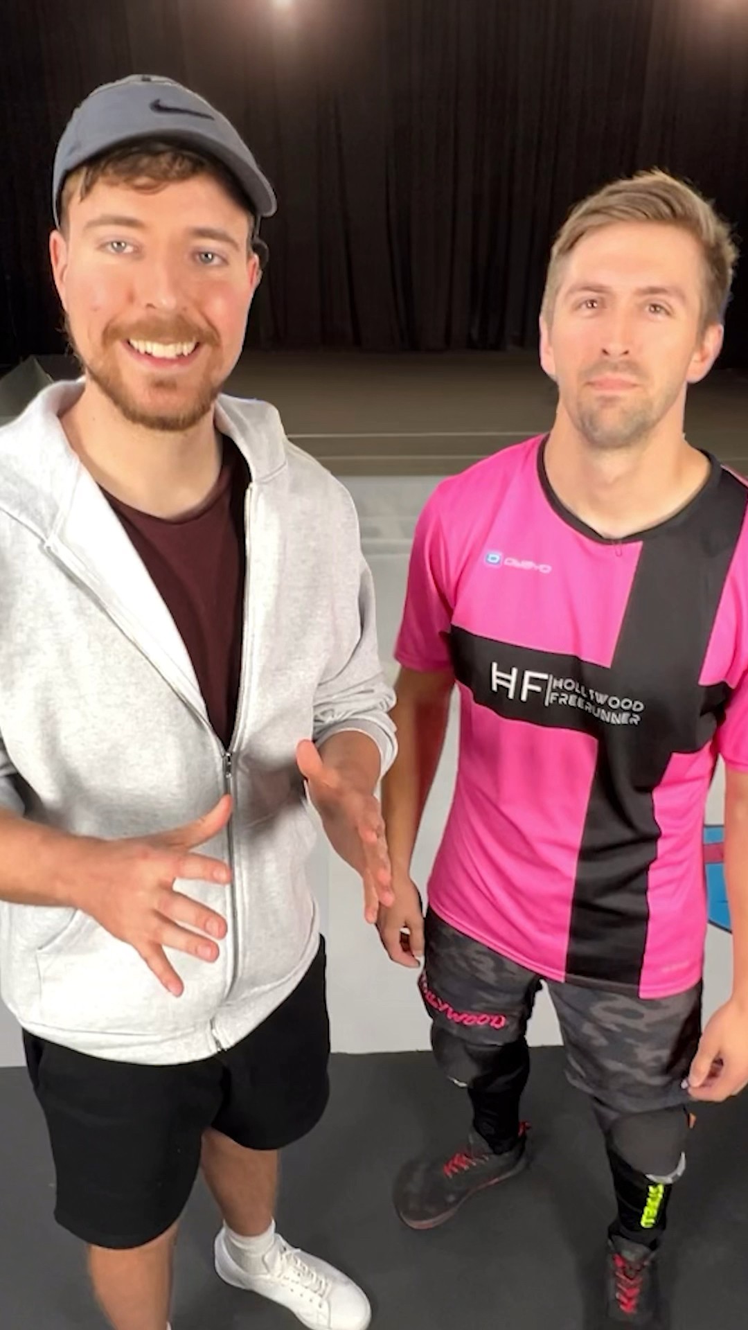 World’s Best Tag Player vs 10 People