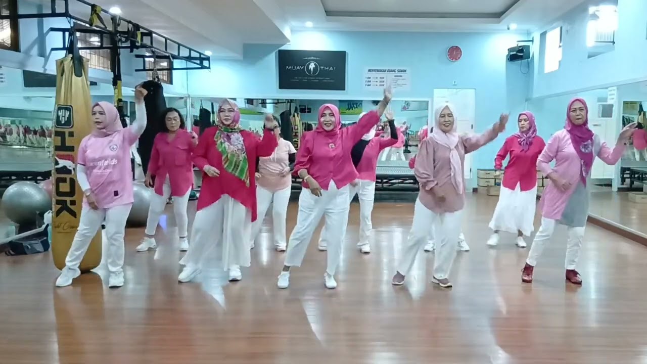 Masih Ada / Line Dance / Choreo. Bambang Setiyawan & Ribka Tobing / Demo by. PELANGI LD Malang