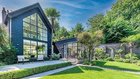 Steel windows, doors, screens and rooflights for residential projects by the Clement Windows Group