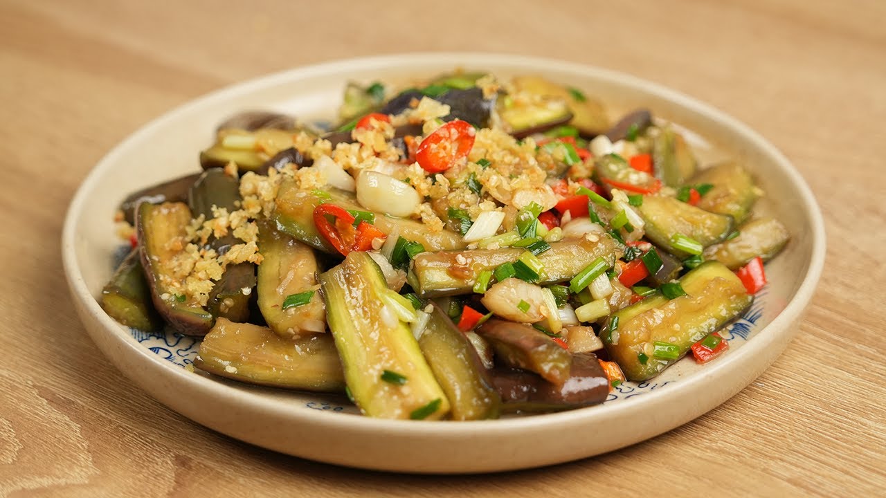 Cà Tím Xào Tỏi Thơm Ngon Đậm Đà – Món Xào Dễ Làm Cho Cơm Nhà Ai Cũng Thích